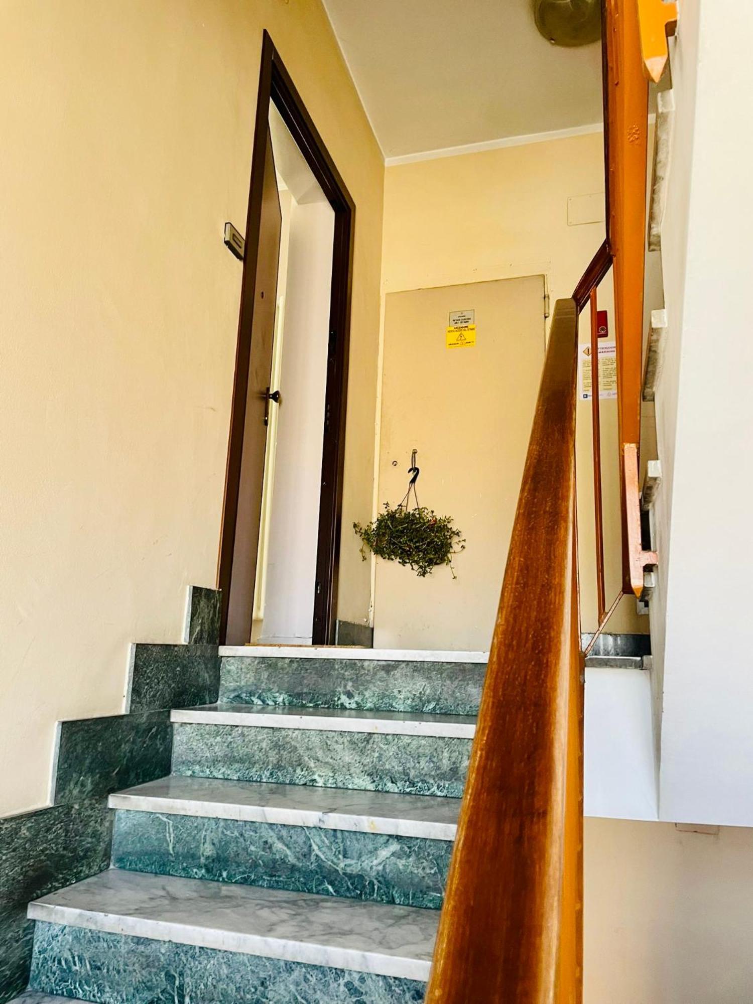 Apartamento Attico Ellen Terrazza Con Vista Turín Exterior foto