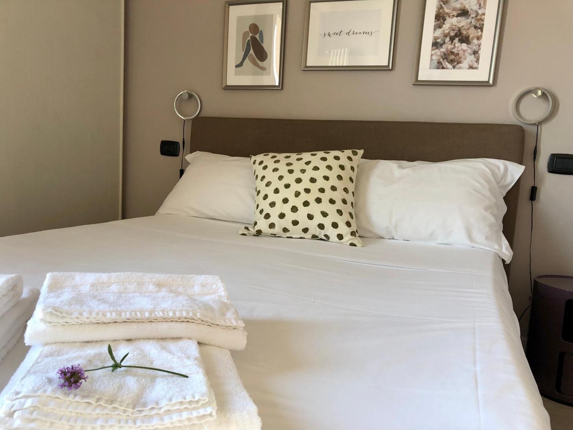 Apartamento Attico Ellen Terrazza Con Vista Turín Exterior foto